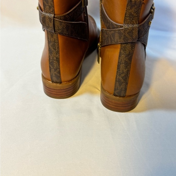 Michael Kors Brown Leather Ankle Boots with Logo Strap – Size 6.5, NWT - Picture 4 of 6
